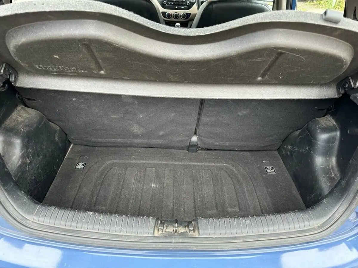 2015-hyundai-i10-10-s-big-9