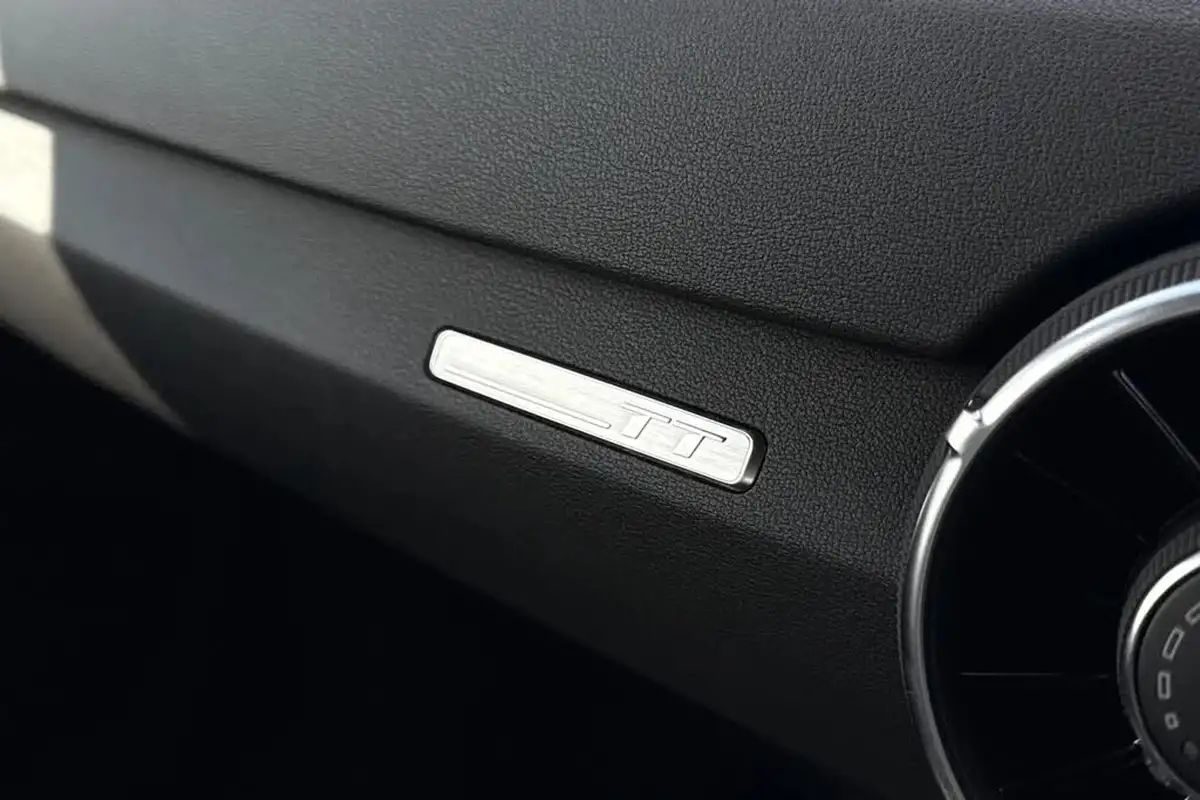 2022-audi-tt-coupe-20-40-tfsi-black-edition-big-30