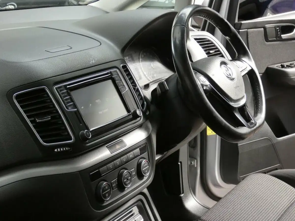 2016-volkswagen-sharan-20tdi-se-150ps-big-64