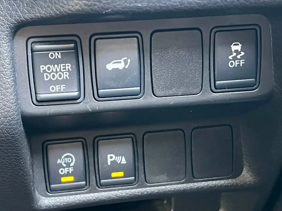 2017-nissan-x-trail-20dci-tekna-4x4-big-29