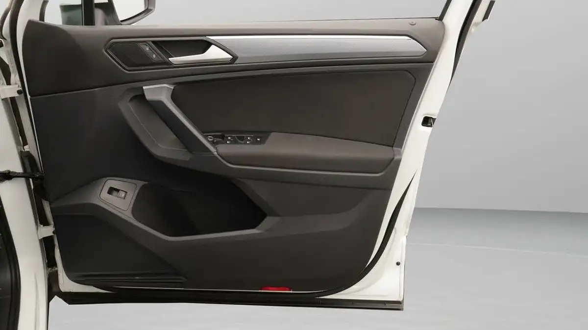 2022-volkswagen-tiguan-15-tsi-active-130ps-big-15
