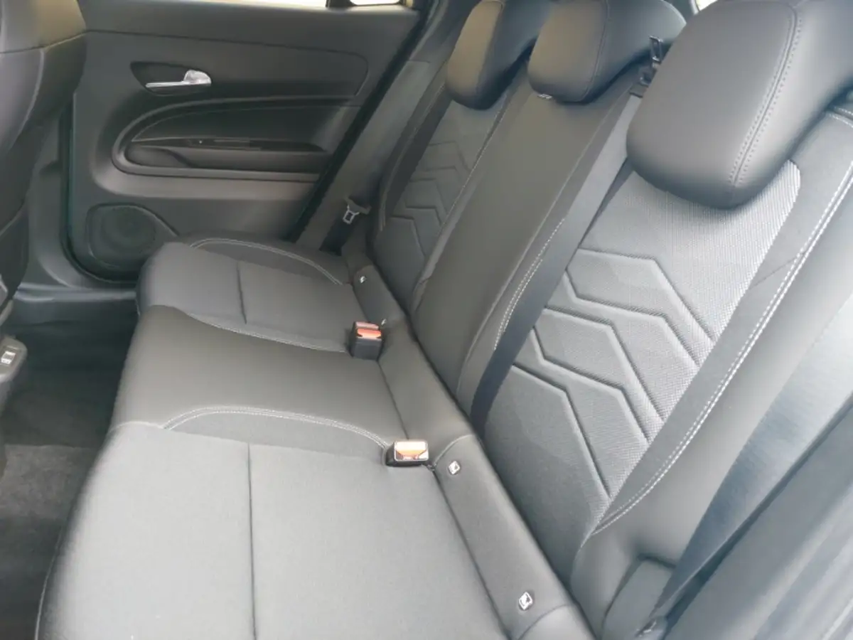 2025-jeep-avenger-12-gse-summit-big-5