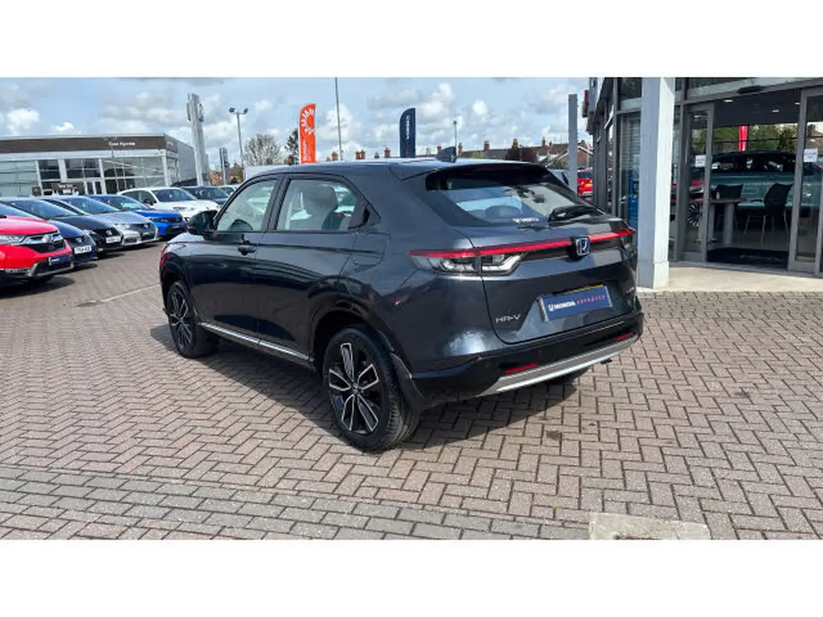 2021-honda-hr-v-15-i-mmd-advance-big-13