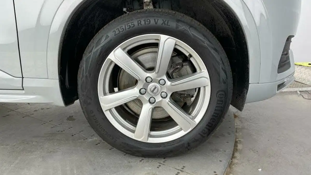 2024-volvo-xc90-20-b5-core-big-4