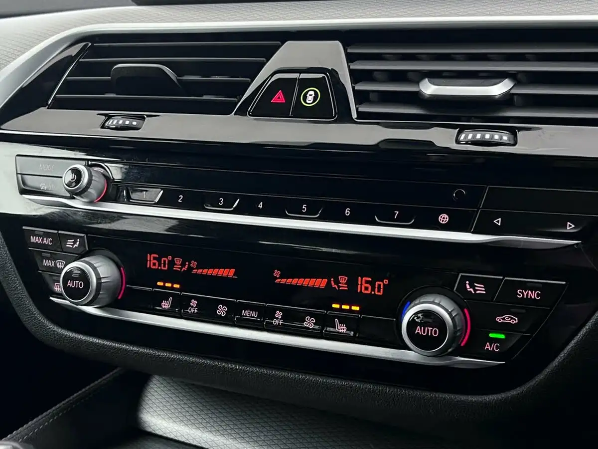 2020-bmw-5-series-20td-520d-m-sport-190ps-mht-saloon-4d-big-36