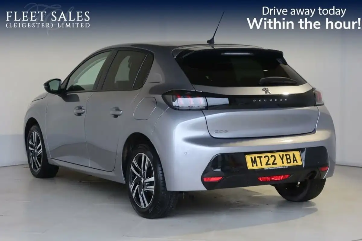 2022-peugeot-208-15-bluehdi-allure-premium-big-3
