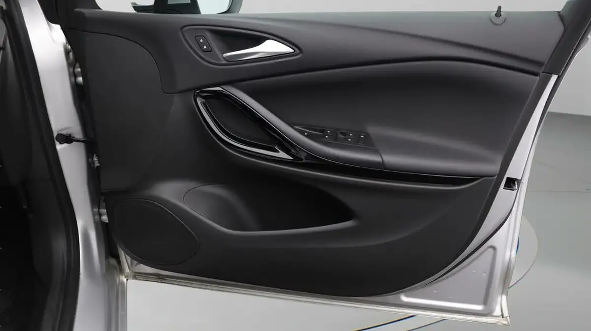 2020-vauxhall-astra-12-turbo-elite-nav-big-14