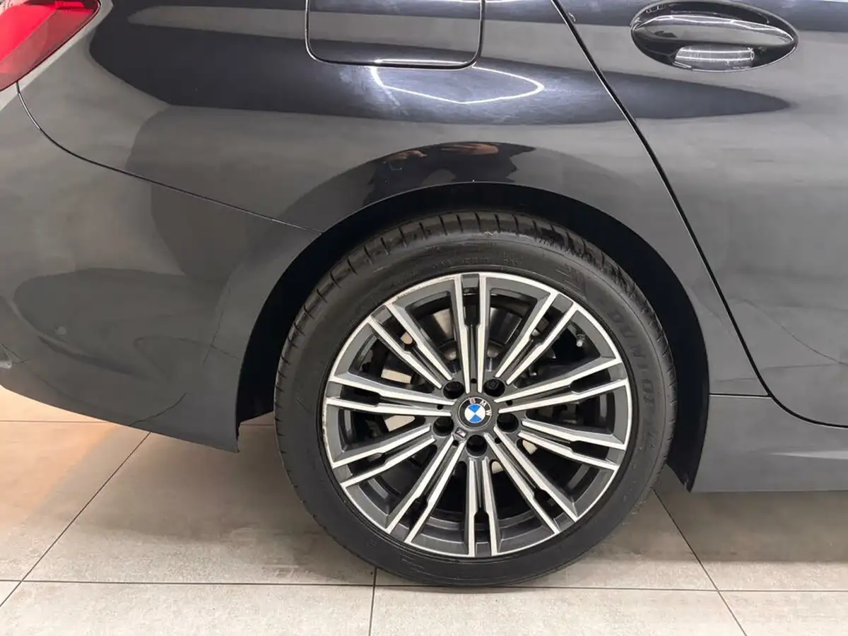2020-bmw-3-series-20-330e-m-sport-saloon-4d-big-8