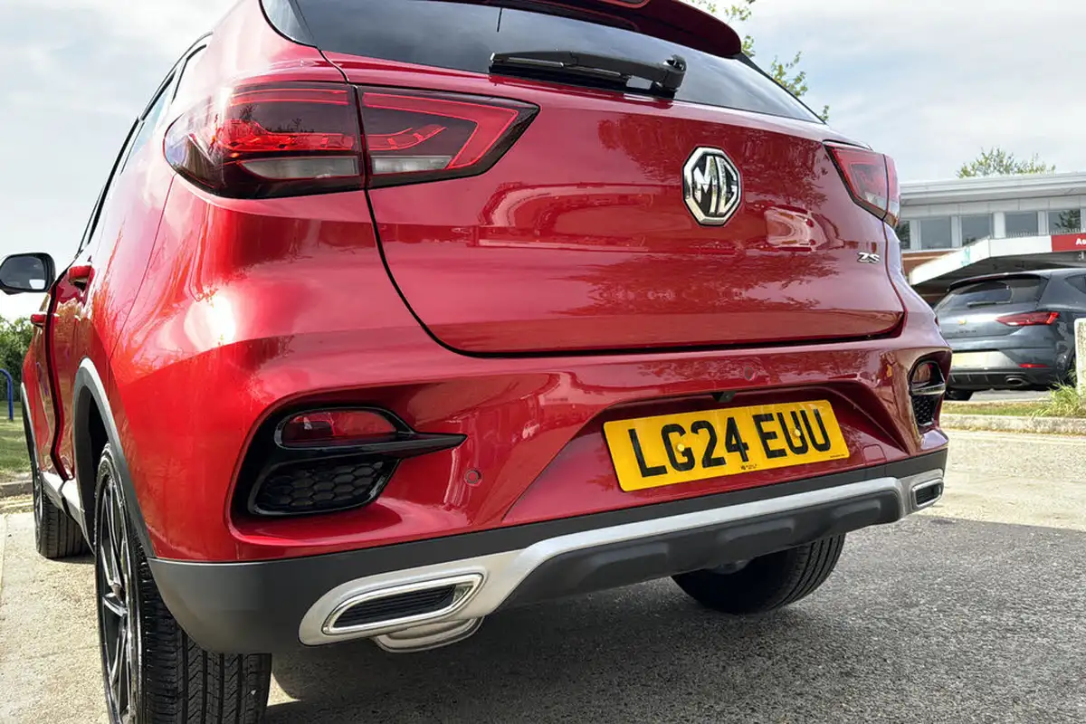 2024-mg-zs-suv-10t-gdi-exclusive-auto-big-48