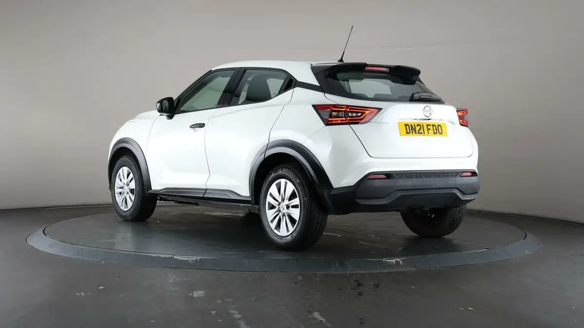 2021-nissan-juke-10-dig-t-visia-big-68