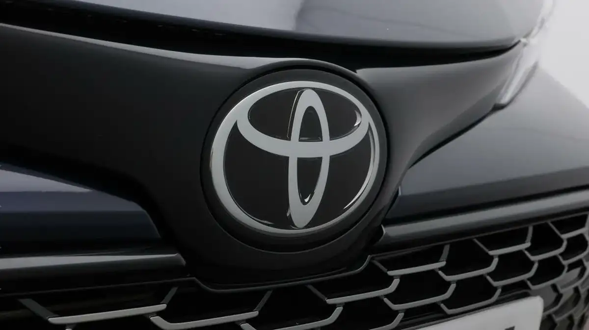 2022-toyota-corolla-18-vvt-i-gr-sport-120bhp-trk-hatchback-big-20