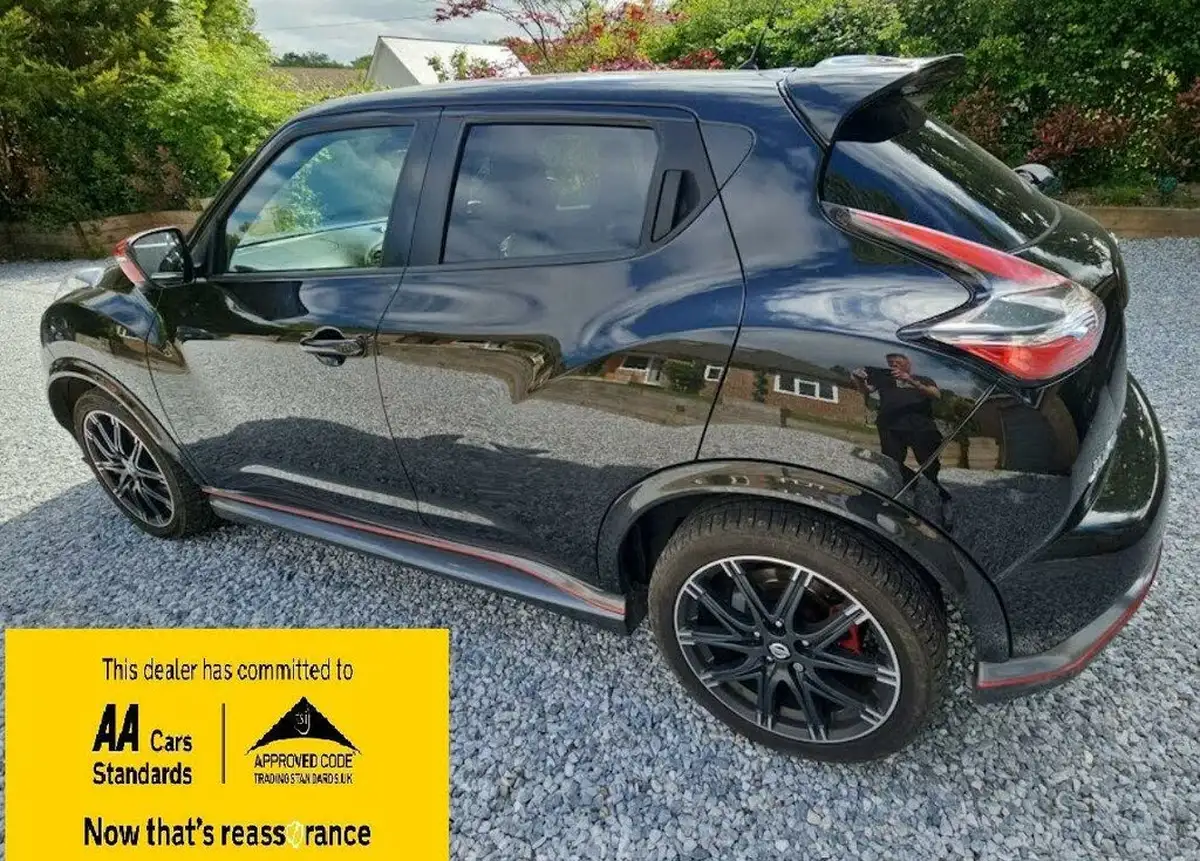 2017-nissan-juke-16-nismo-rs-214ps-4x4-m-xtronic-big-2