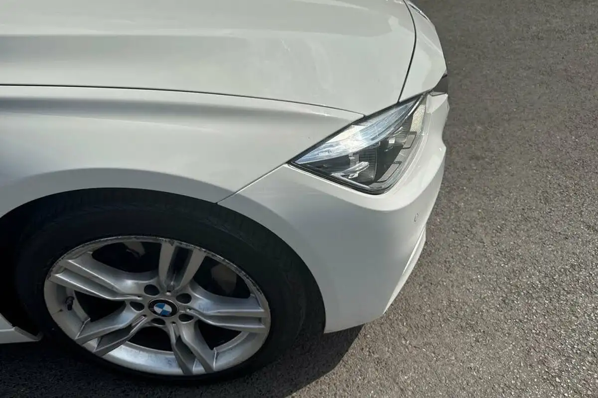 2018-bmw-3-series-20-330e-m-sport-big-26
