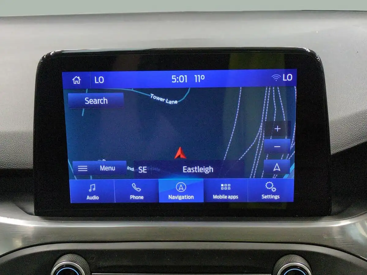 2021-ford-focus-15-titanium-edition-hatchback-big-5
