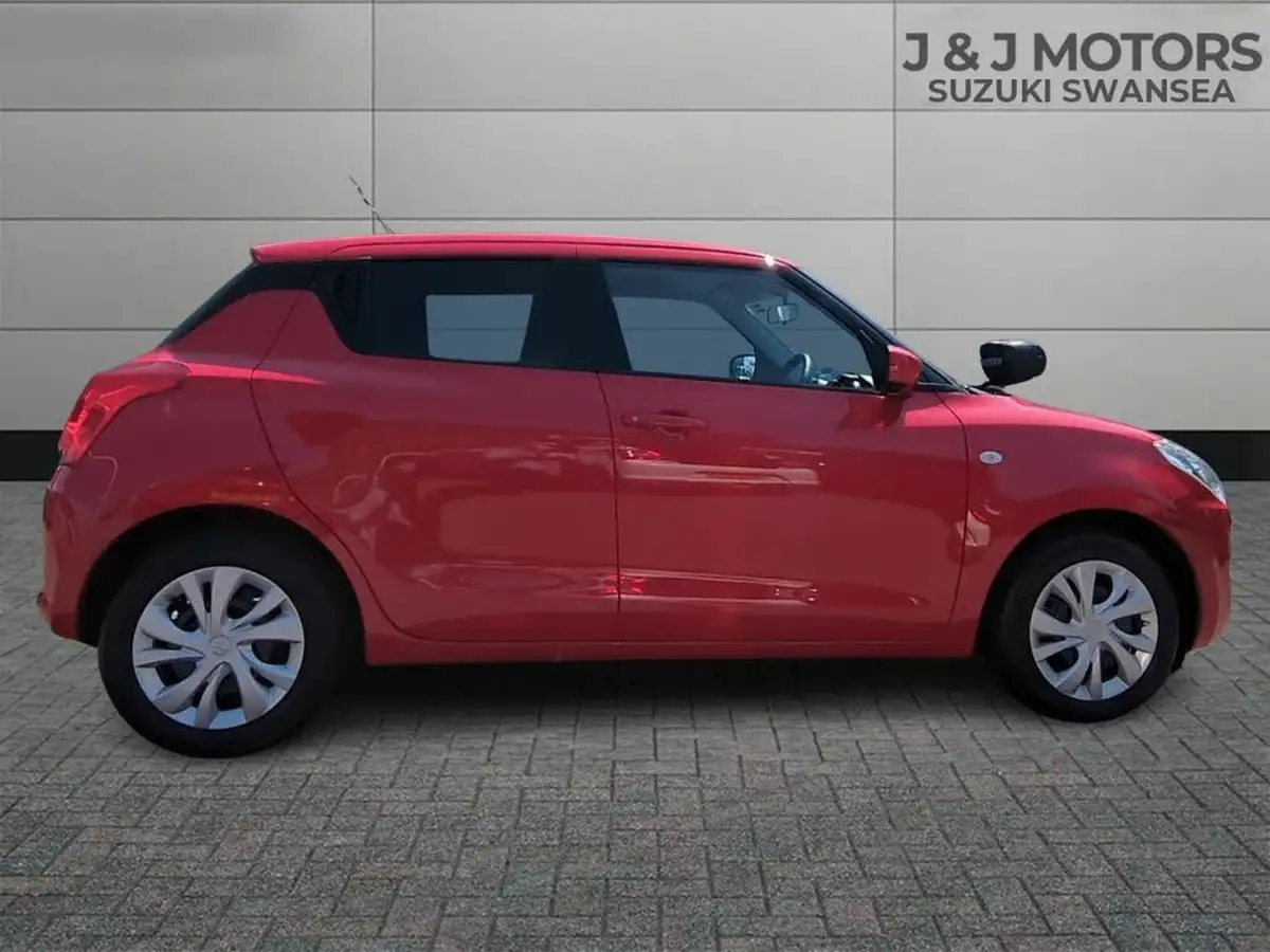 2019-suzuki-swift-12-dualjet-attitude-big-7