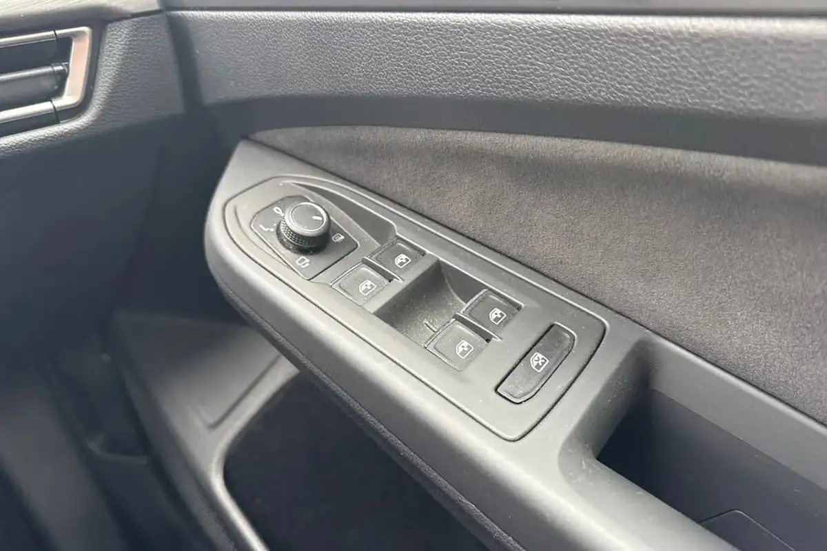 2022-volkswagen-golf-15-etsi-style-150ps-hatchback-big-20