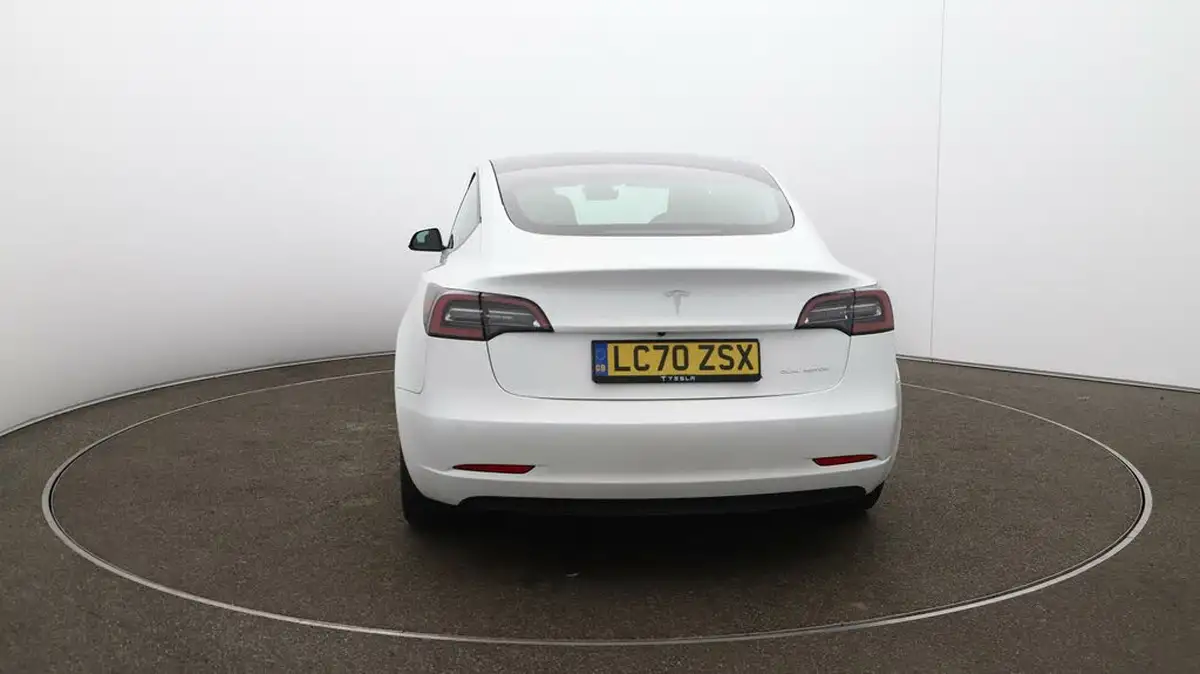 2020-tesla-model-3-e-long-range-big-58