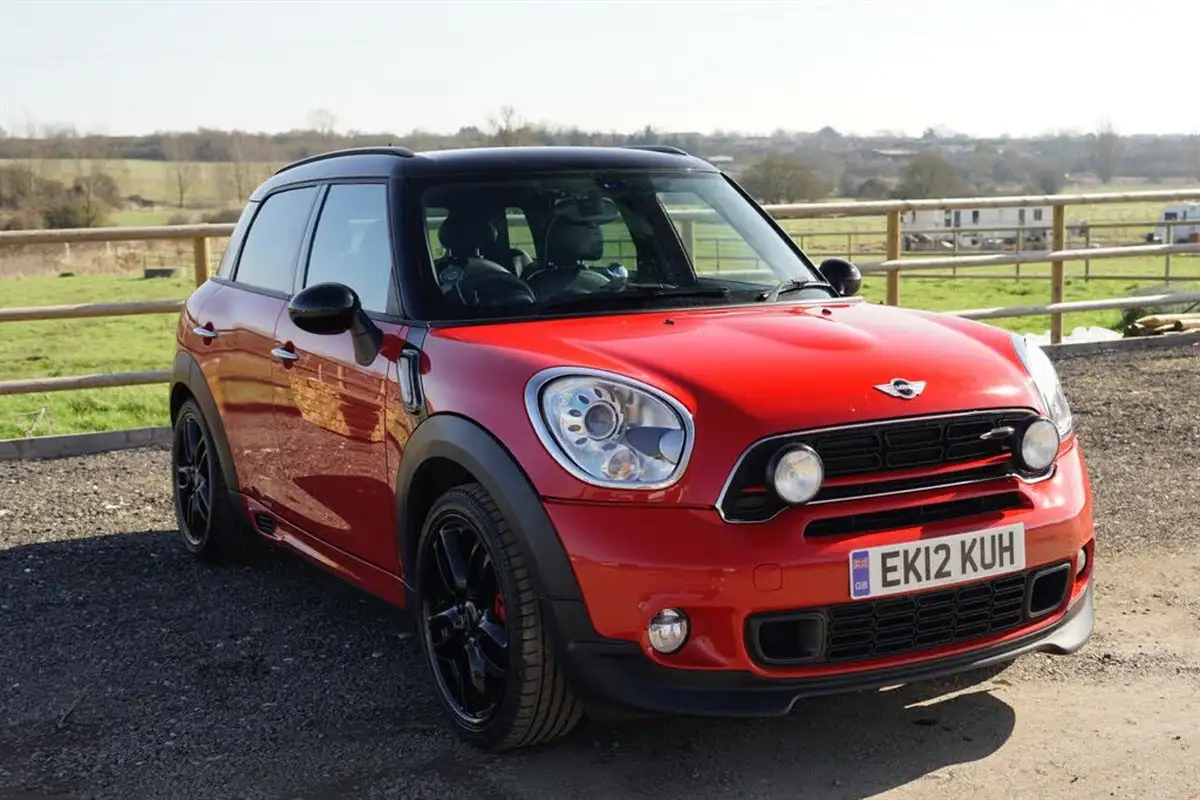 2012-mini-countryman-16-cooper-s-190bhp-all4-big-4