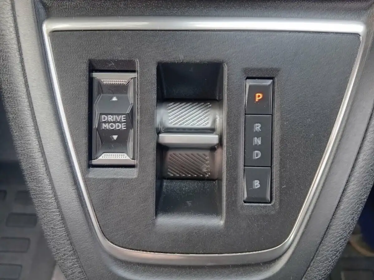 2023-vauxhall-vivaro-life-e-combi-l-big-24