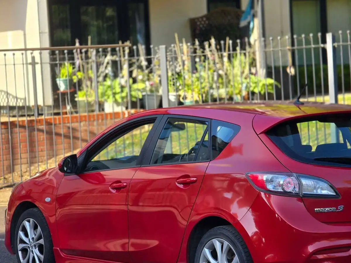 2011-mazda-mazda3-16-takuya-103bhp-big-32