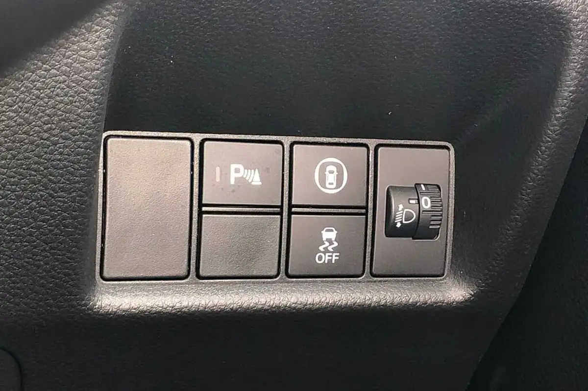 2022-honda-jazz-15-i-mmd-ex-107ps-big-28