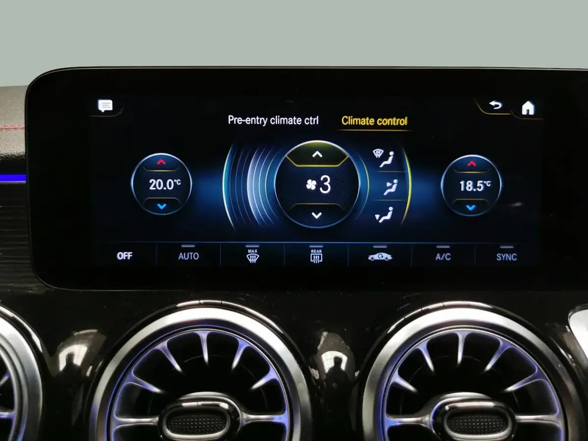 2022-mercedes-benz-eqb-e-eqb-300-amg-line-big-20
