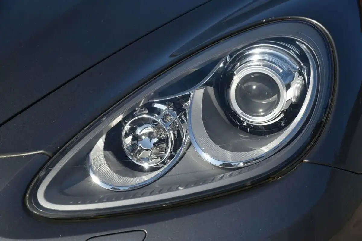 2014-porsche-cayenne-30td-platinum-edition-big-12