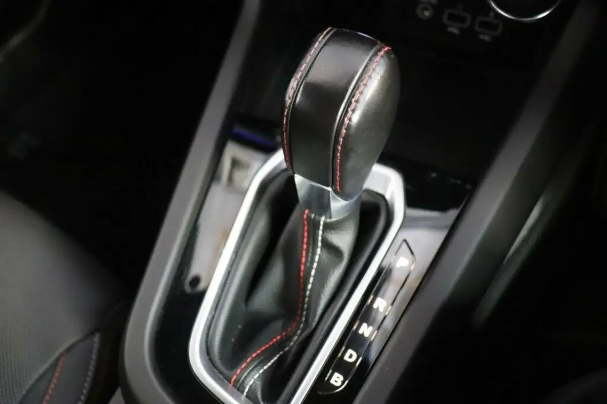 2022-renault-arkana-16-rs-line-big-30