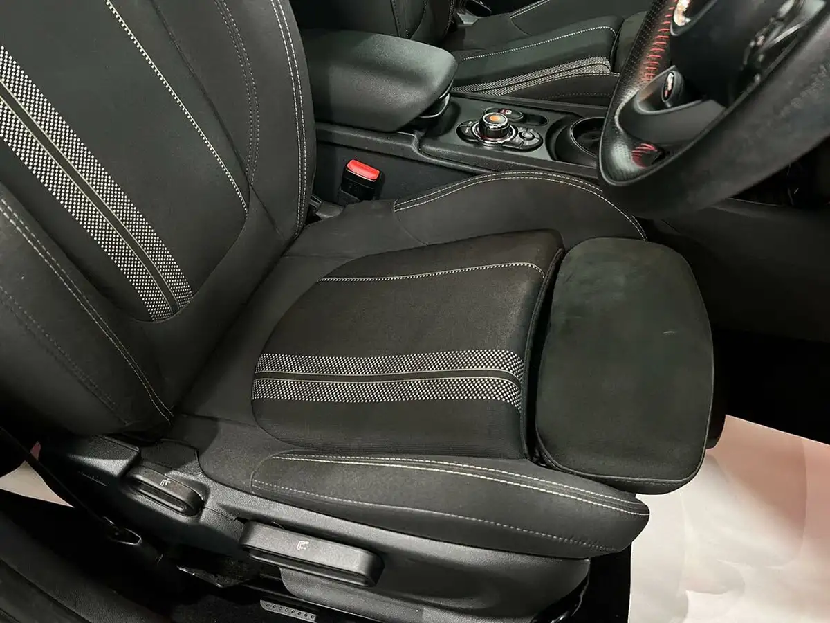 2019-mini-clubman-20td-cooper-d-sport-auto-big-30
