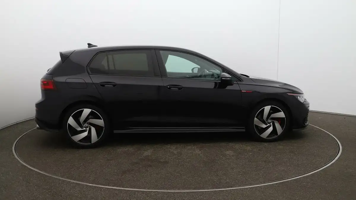 2022-volkswagen-golf-20-tsi-gti-dsg-big-52