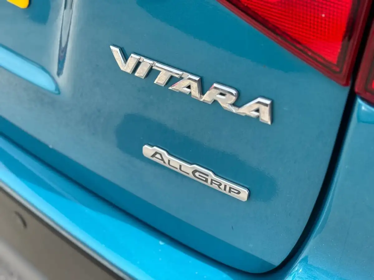 2015-suzuki-vitara-16-sz5-allgrip-urban-pack-big-10