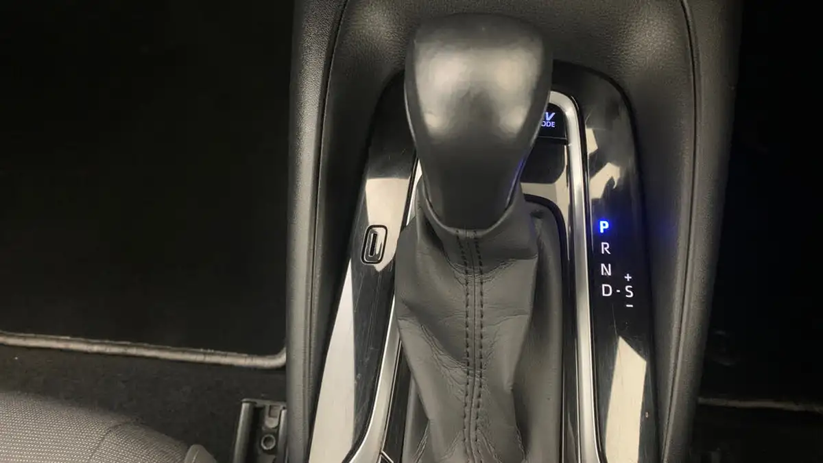 2020-toyota-corolla-20-vvt-i-design-spare-wheel-hatchback-big-28