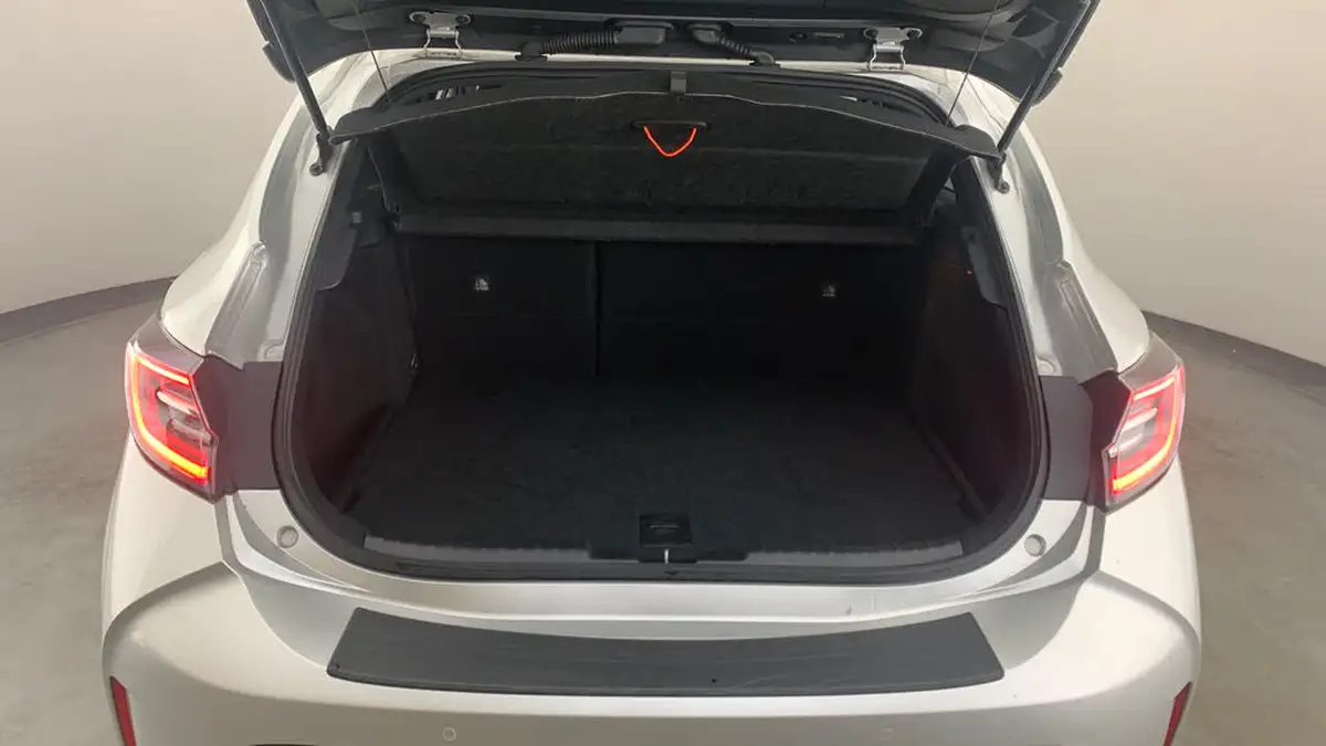 2020-toyota-corolla-20-vvt-i-design-spare-wheel-hatchback-big-4