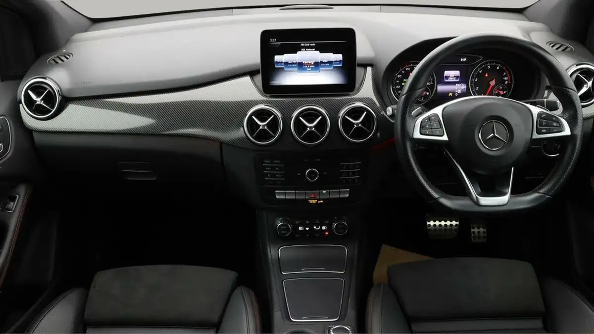 2018-mercedes-benz-b-class-16-b200-amg-line-156ps-premium-plusss-7g-dct-big-12
