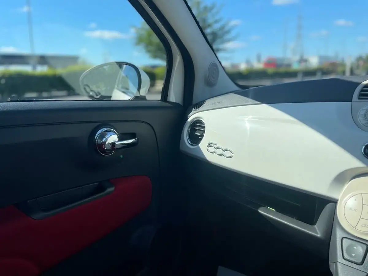 2012-fiat-500-09-lounge-85bhp-dualogic-big-25