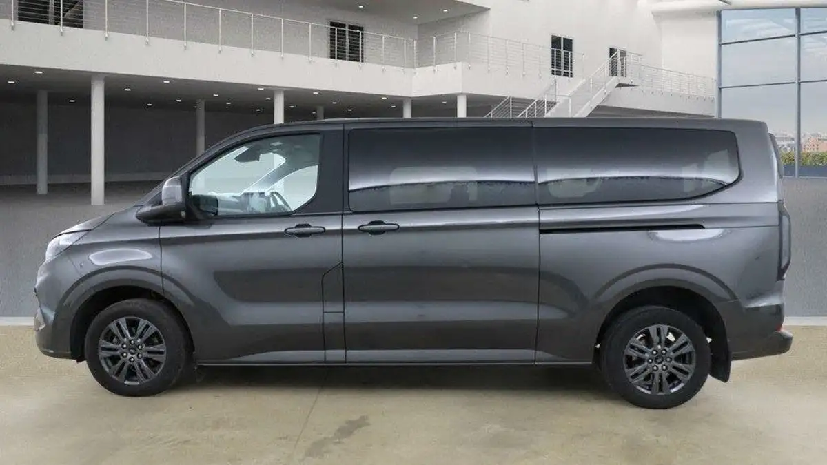 2024-ford-tourneo-custom-20tdci-320-l2-titanium-134bhp-auto-big-4