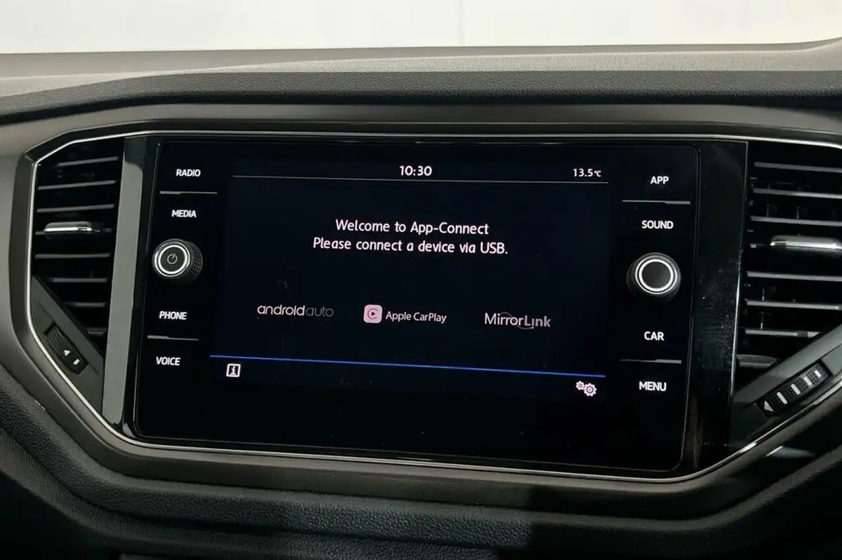 2019-volkswagen-t-roc-10-tsi-se-big-15