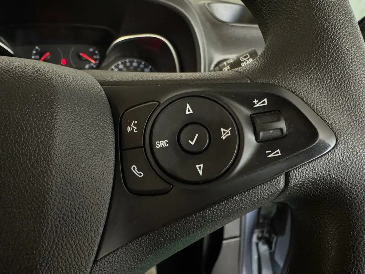 2021-vauxhall-combo-life-12i-edition-big-18