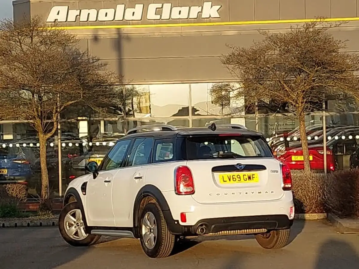 2019-mini-countryman-15-cooper-classic-auto-big-1