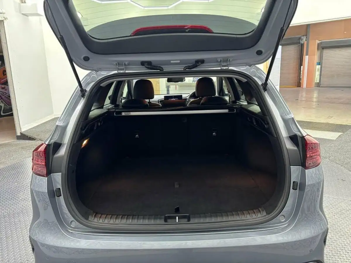 2022-kia-ceed-15-t-gdi-3-sportswagon-big-29