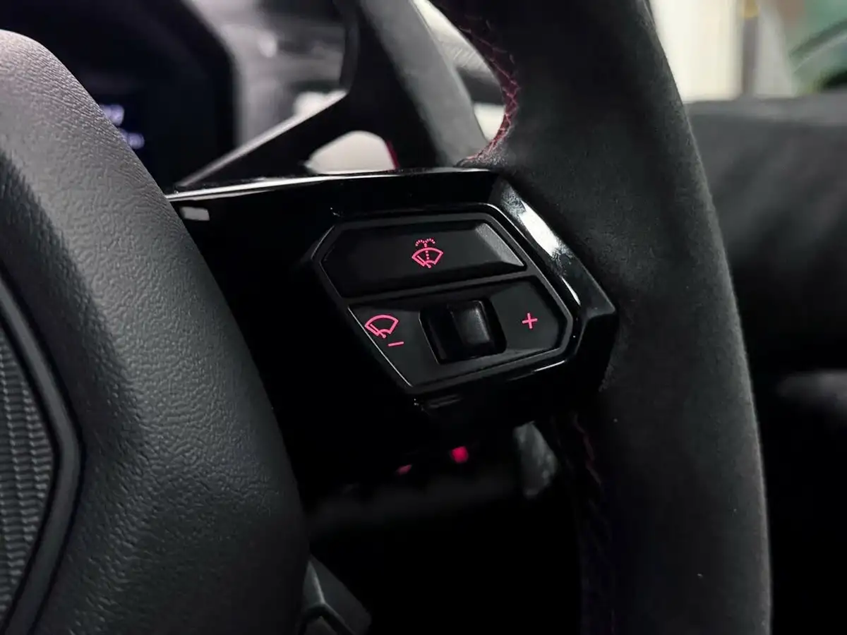 2019-lamborghini-huracan-big-57