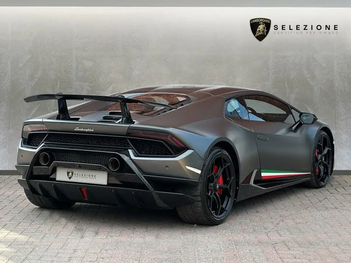 2018-lamborghini-huracan-52-performante-coupe-big-2