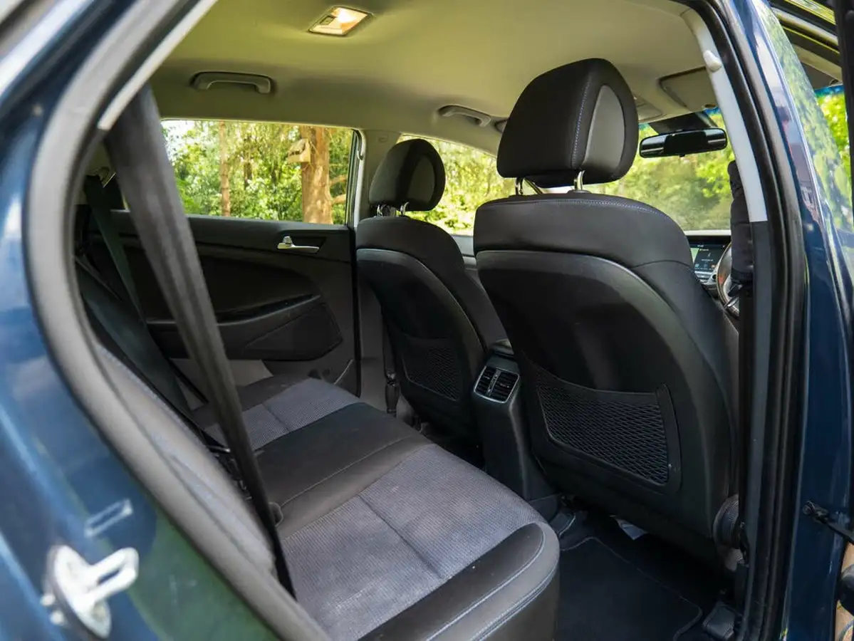 2018-hyundai-tucson-17crdi-blue-drive-se-nav-116ps-big-14