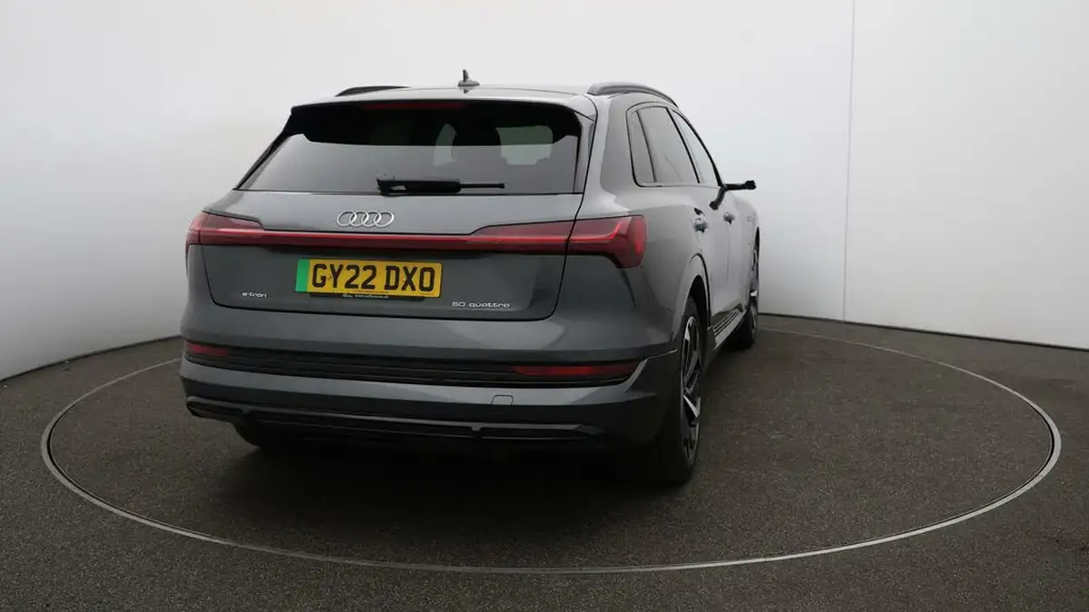 2022-audi-e-tron-50e-black-edition-station-wagon-big-56