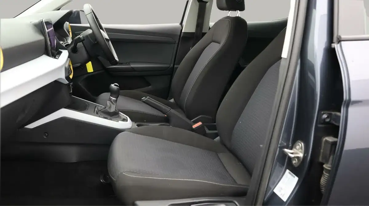 2023-seat-arona-10-tsi-evo-se-technology-big-13