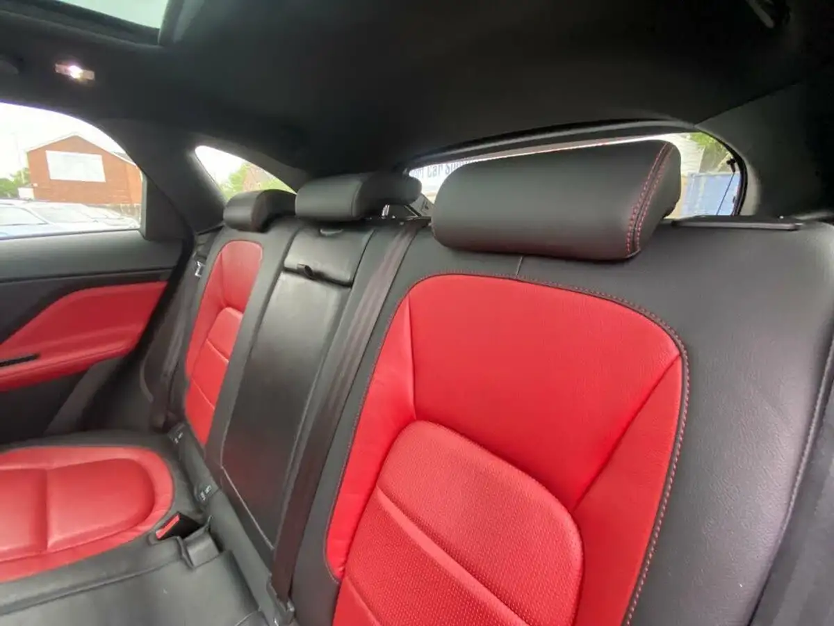 2016-jaguar-f-pace-20-i4d-r-sport-awd-auto-big-22