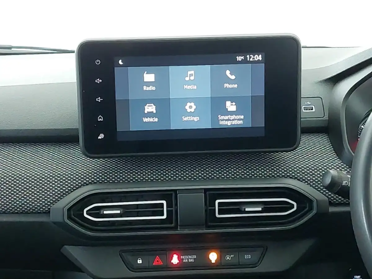 2023-volvo-c40-e-recharge-core-228bhp-big-9