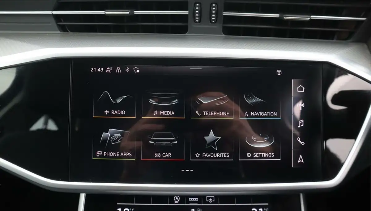 2022-audi-a6-avant-20-40-tfsi-sport-big-11