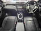 2015-nissan-qashqai-15dci-tekna-small-1