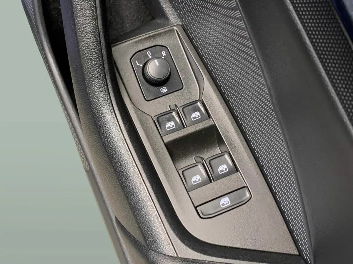 2022-skoda-octavia-10-tsi-se-110ps-hatchback-big-16